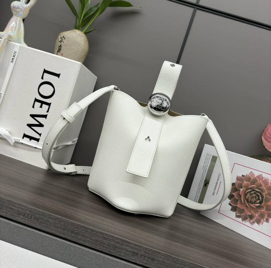 0019-New Pebble Bucket